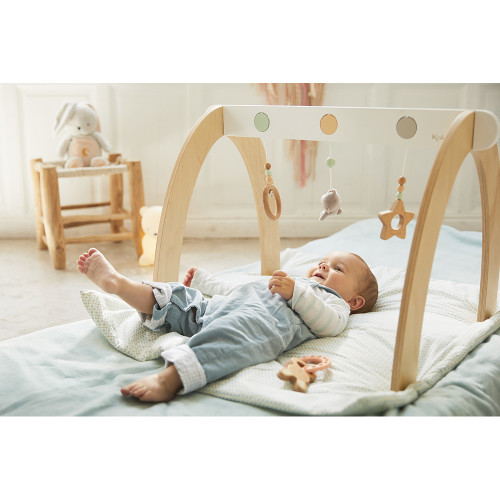 Portique d'activité en bois sur roulettes Ourson petit cœur