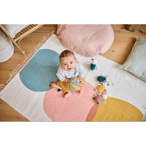 Hand-grip ball for baby