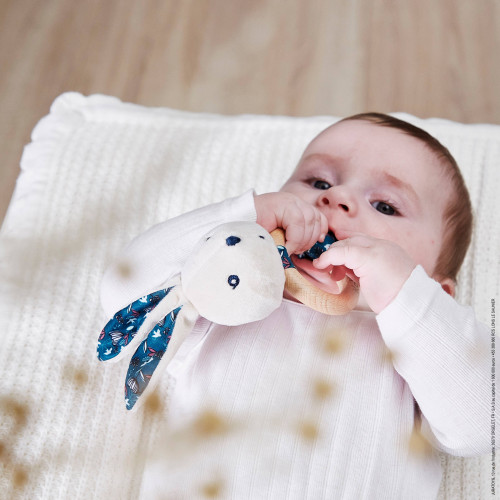 Hochet lapin Terracotta - Jouet d'éveil sensoriel pour bébé, KALOO