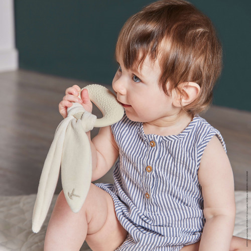 Anneau de dentition en silicone lapin - Crème, anneau et lapin en peluche blanc pour bébé dès la naissance - Laipnoo KALOO