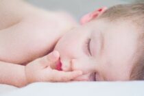 Enfant endormi - Le Blog Kaloo