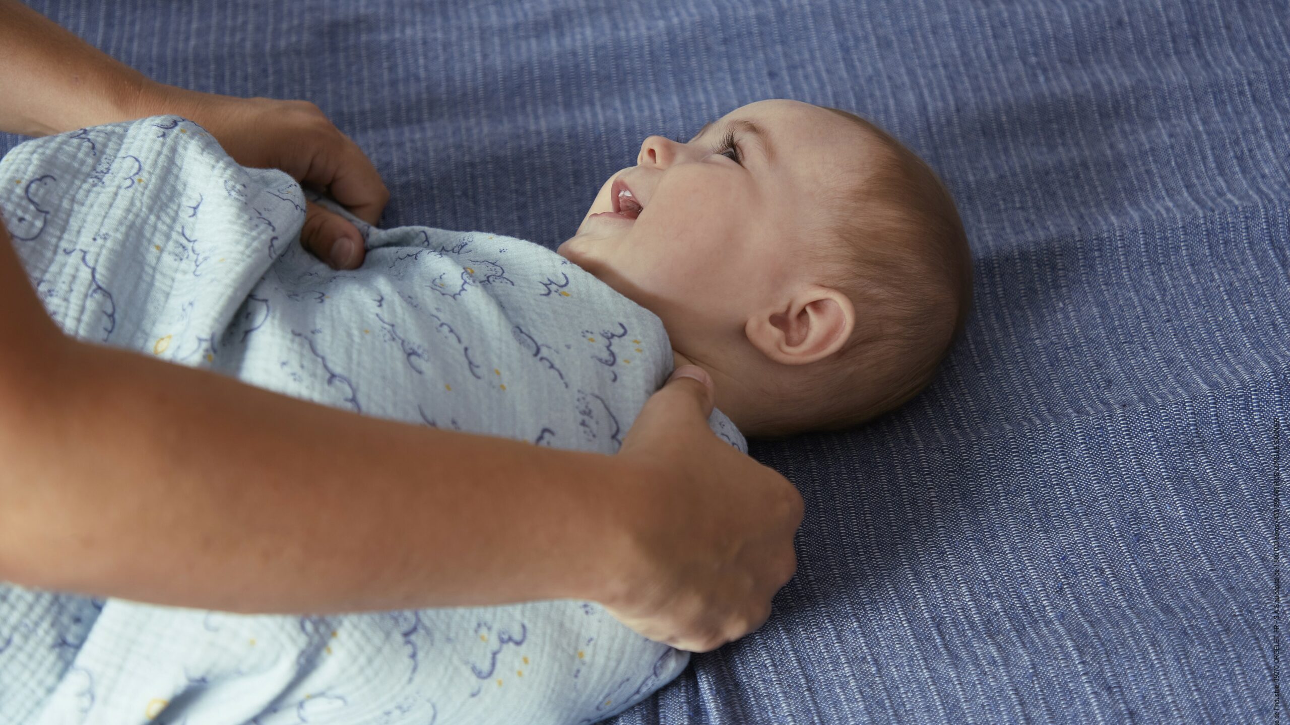 calmer bébé qui pleure