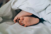 Bébé pleure pour dormir avec moi - Le Blog Kaloo