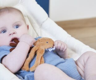 Comment aider bébé à se détendre ? - Le blog KALOO