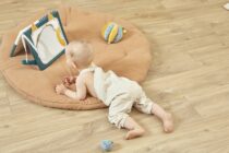 Que mettre dans le coin jeu de bébé ? - Le blog Kaloo