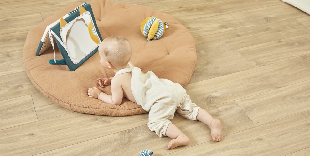 Que mettre dans le coin jeu de bébé ? - Le blog Kaloo