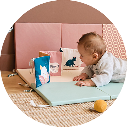 Quels sont les atouts d'un tapis d'éveil pour bébé ? Le blog Kaloo